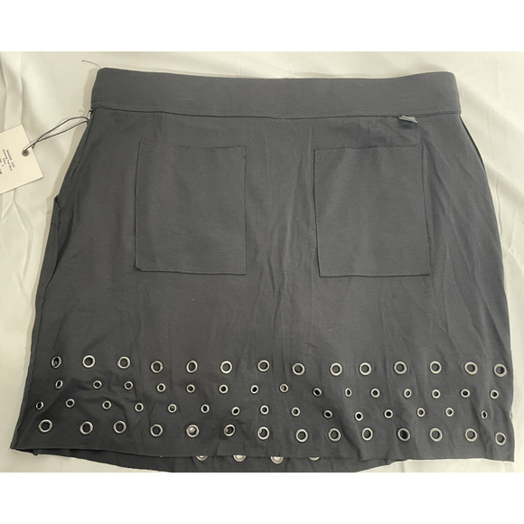NWT Belyn Key Skort, Color: Onyx With Grommet Trim Women's Size: L - Picture 2 of 11